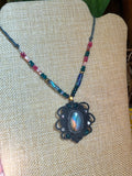 Collier en macramé Labradorite, jaspe & cornaline