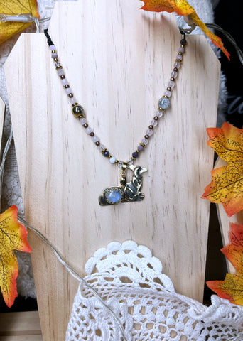 Collier Biche de la Lune labradorite blanche