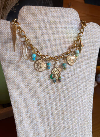 Collier l’éveil du lotus, acier inoxydable et calcite verte